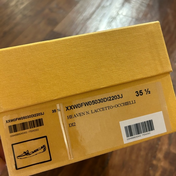 TOD’S driving shoes new in box 35.5 - Picture 3 of 4